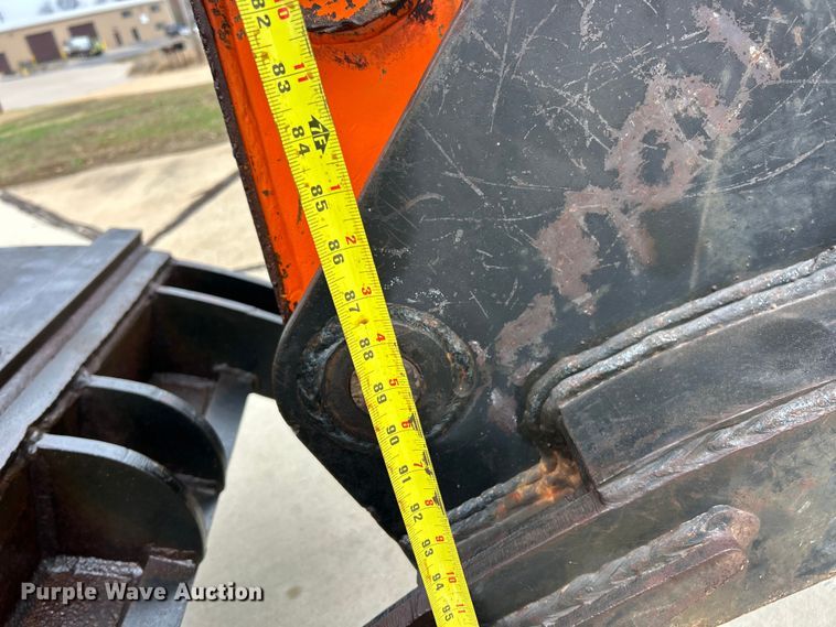 image for item ET6707 1999 Daewoo DH 130W wheeled excavator