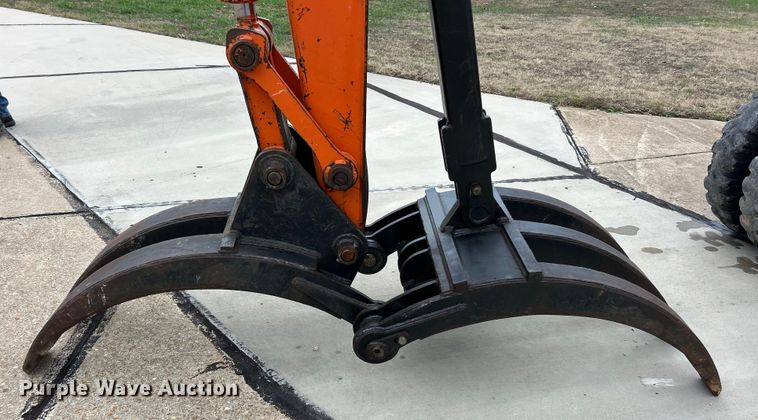 image for item ET6707 1999 Daewoo DH 130W wheeled excavator