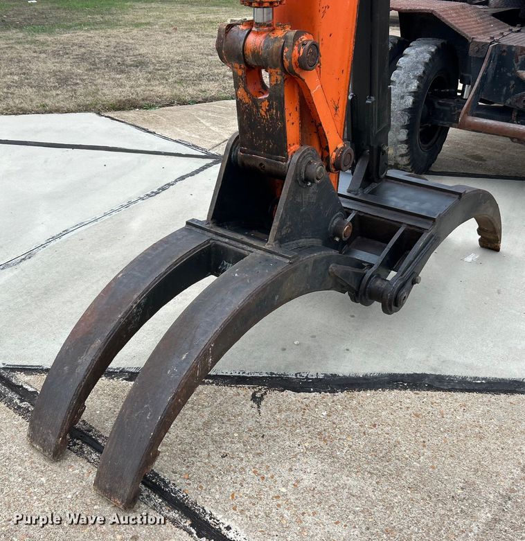 image for item ET6707 1999 Daewoo DH 130W wheeled excavator