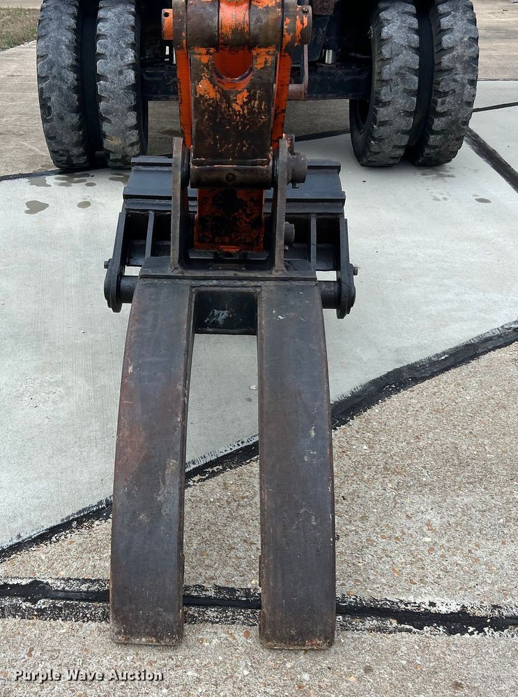 image for item ET6707 1999 Daewoo DH 130W wheeled excavator