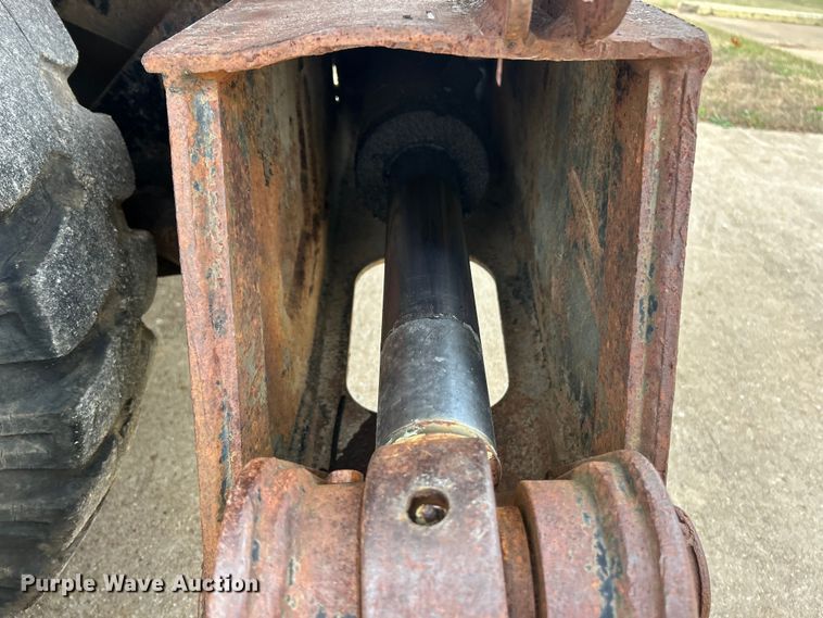 image for item ET6707 1999 Daewoo DH 130W wheeled excavator