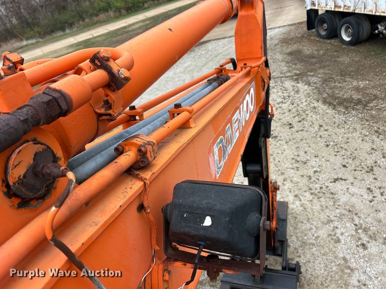 image for item ET6707 1999 Daewoo DH 130W wheeled excavator