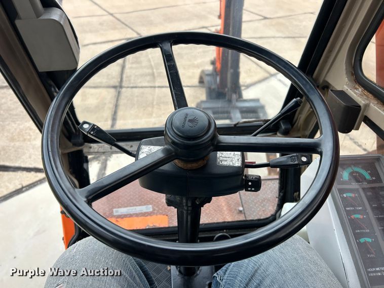 image for item ET6707 1999 Daewoo DH 130W wheeled excavator