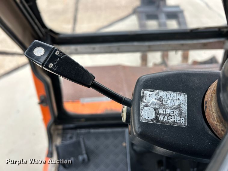 image for item ET6707 1999 Daewoo DH 130W wheeled excavator