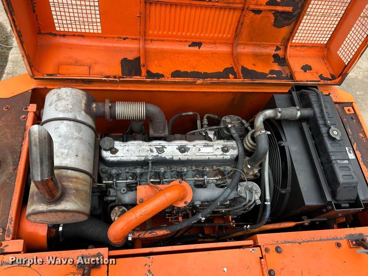 image for item ET6707 1999 Daewoo DH 130W wheeled excavator