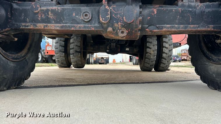 image for item ET6707 1999 Daewoo DH 130W wheeled excavator