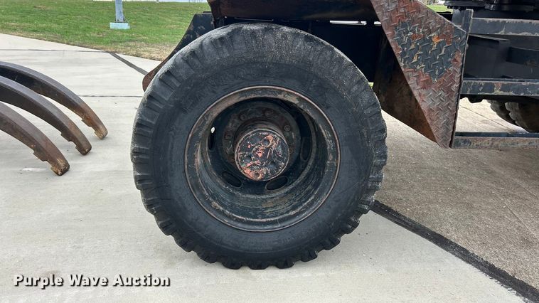 image for item ET6707 1999 Daewoo DH 130W wheeled excavator