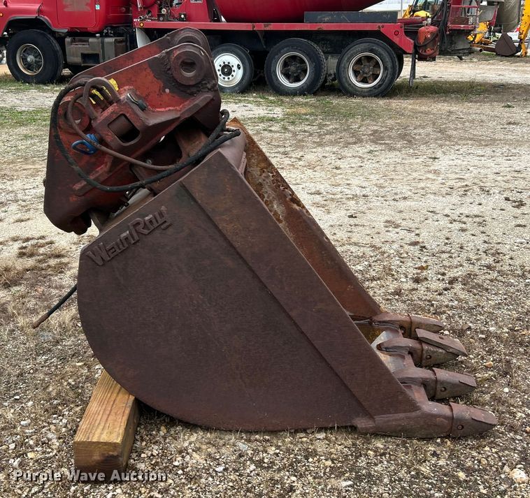 image for item ET6707 1999 Daewoo DH 130W wheeled excavator