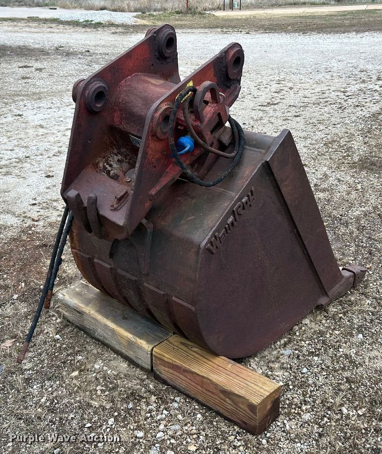 image for item ET6707 1999 Daewoo DH 130W wheeled excavator