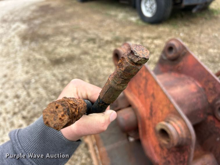 image for item ET6707 1999 Daewoo DH 130W wheeled excavator