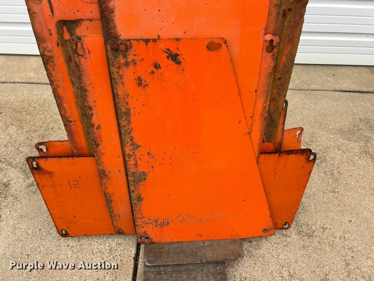 image for item ET6707 1999 Daewoo DH 130W wheeled excavator