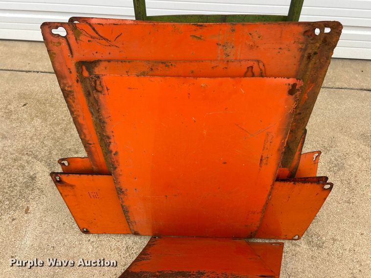 image for item ET6707 1999 Daewoo DH 130W wheeled excavator