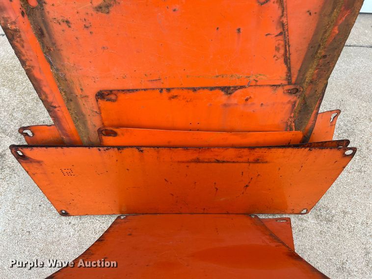 image for item ET6707 1999 Daewoo DH 130W wheeled excavator