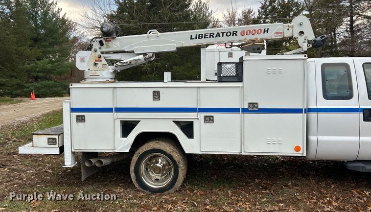 image for item ET6719 2011 Ford F550 Super Duty XL utility / service truck