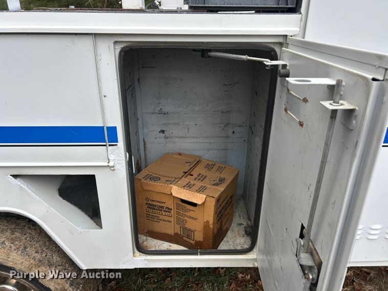 image for item ET6719 2011 Ford F550 Super Duty XL utility / service truck