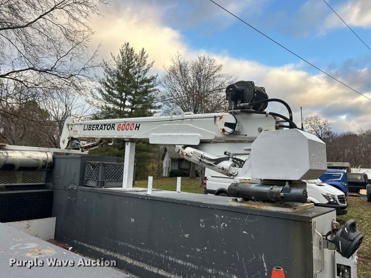 image for item ET6719 2011 Ford F550 Super Duty XL utility / service truck