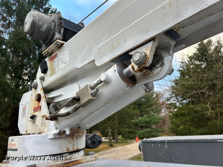 image for item ET6719 2011 Ford F550 Super Duty XL utility / service truck