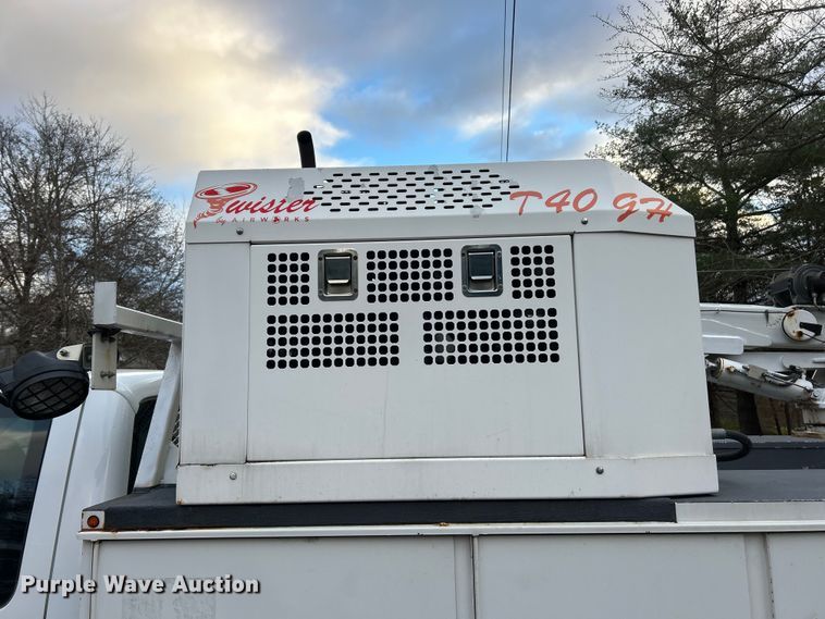 image for item ET6719 2011 Ford F550 Super Duty XL utility / service truck