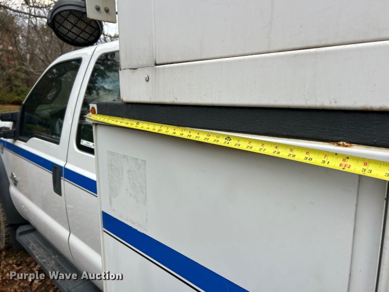 image for item ET6719 2011 Ford F550 Super Duty XL utility / service truck