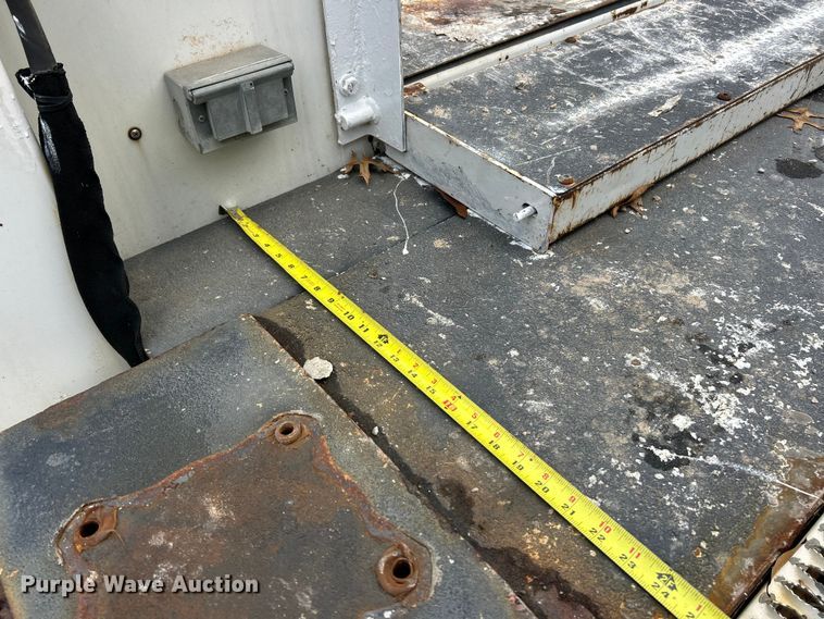 image for item ET6719 2011 Ford F550 Super Duty XL utility / service truck