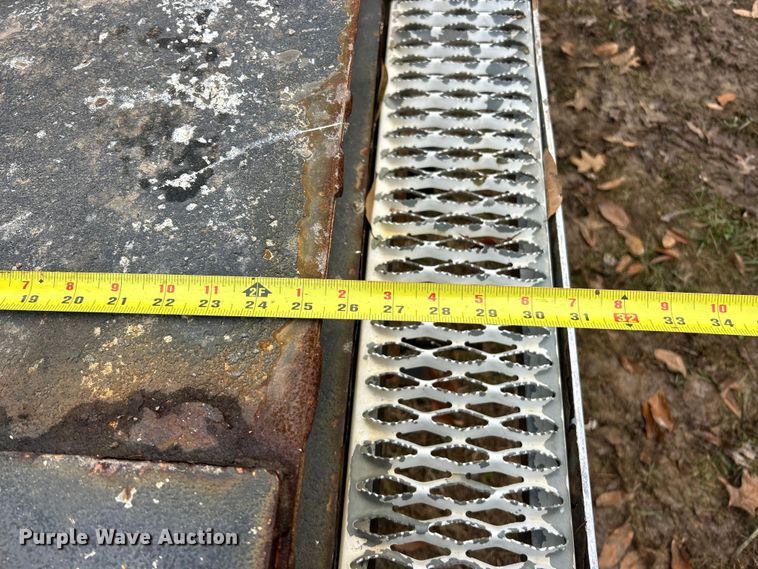 image for item ET6719 2011 Ford F550 Super Duty XL utility / service truck