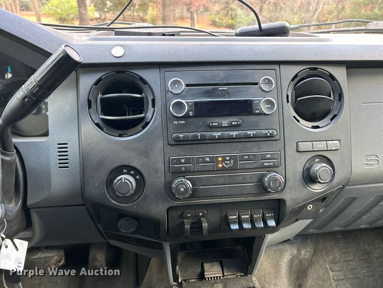 image for item ET6719 2011 Ford F550 Super Duty XL utility / service truck