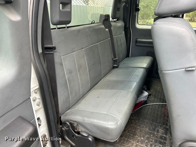 image for item ET6719 2011 Ford F550 Super Duty XL utility / service truck