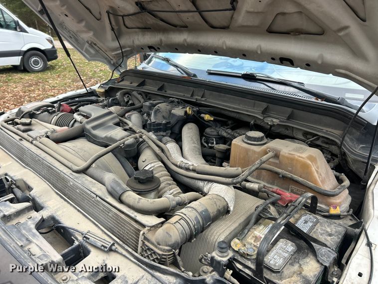 image for item ET6719 2011 Ford F550 Super Duty XL utility / service truck