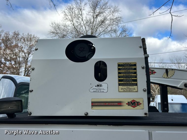 image for item ET6720 2007 Ford F750 Super Duty XLT utility / service truck