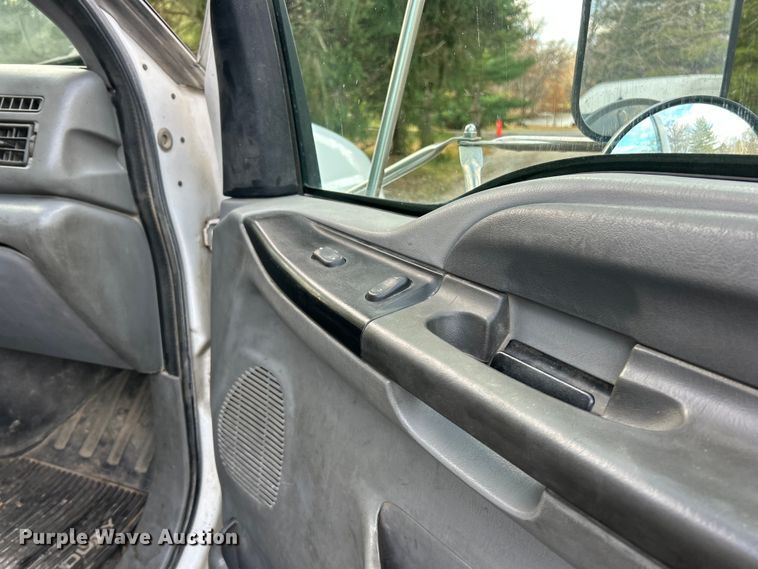 image for item ET6720 2007 Ford F750 Super Duty XLT utility / service truck