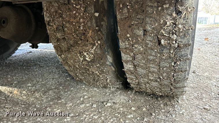 image for item ET6720 2007 Ford F750 Super Duty XLT utility / service truck