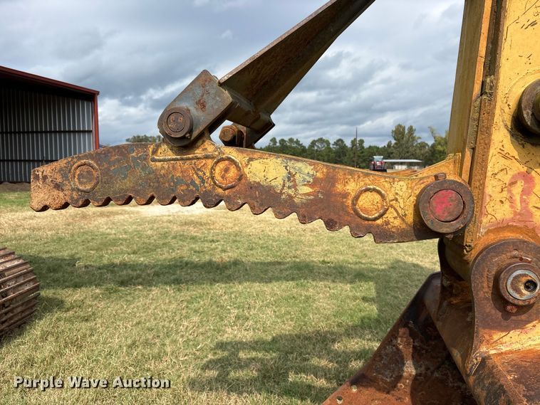 image for item ET7197 1995 John Deere 690 ELC excavator