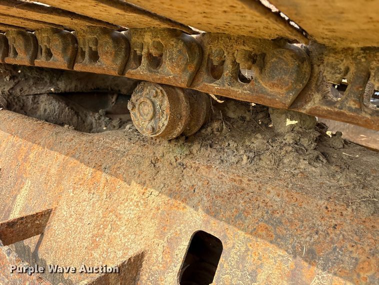 image for item ET7197 1995 John Deere 690 ELC excavator