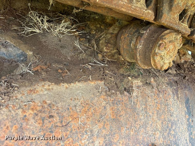 image for item ET7197 1995 John Deere 690 ELC excavator