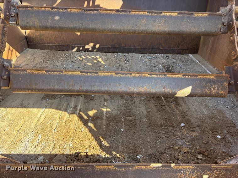 image for item ET7234 2007 Caterpillar 615C Series II elevating scraper