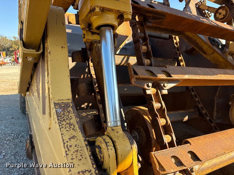 image for item ET7234 2007 Caterpillar 615C Series II elevating scraper