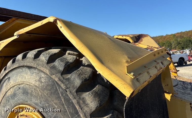 image for item ET7234 2007 Caterpillar 615C Series II elevating scraper