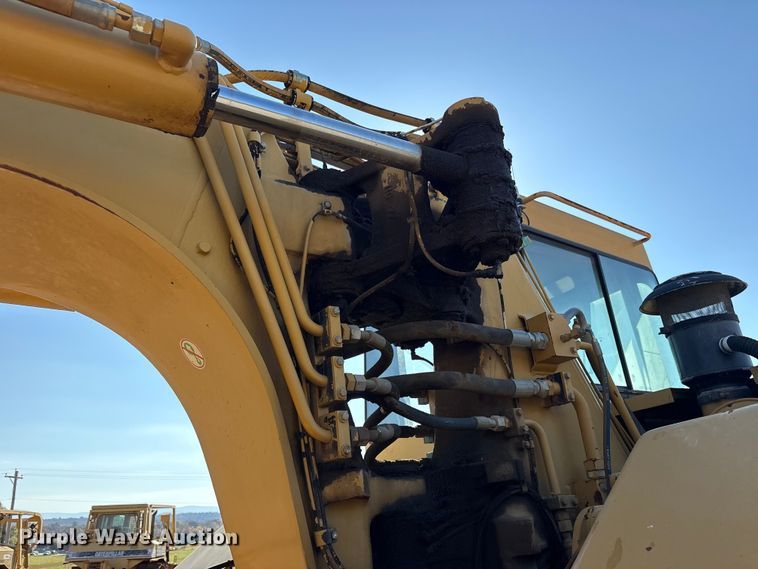 image for item ET7234 2007 Caterpillar 615C Series II elevating scraper