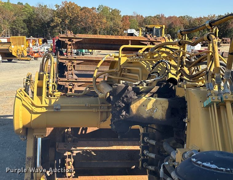 image for item ET7234 2007 Caterpillar 615C Series II elevating scraper