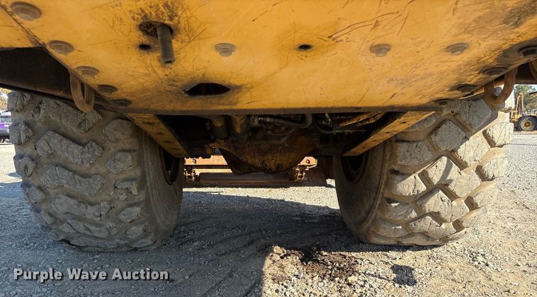 image for item ET7234 2007 Caterpillar 615C Series II elevating scraper