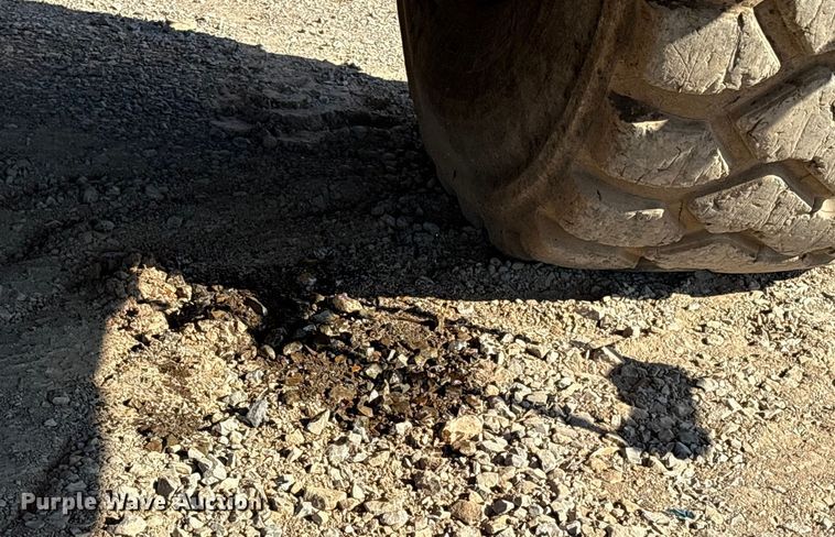 image for item ET7234 2007 Caterpillar 615C Series II elevating scraper