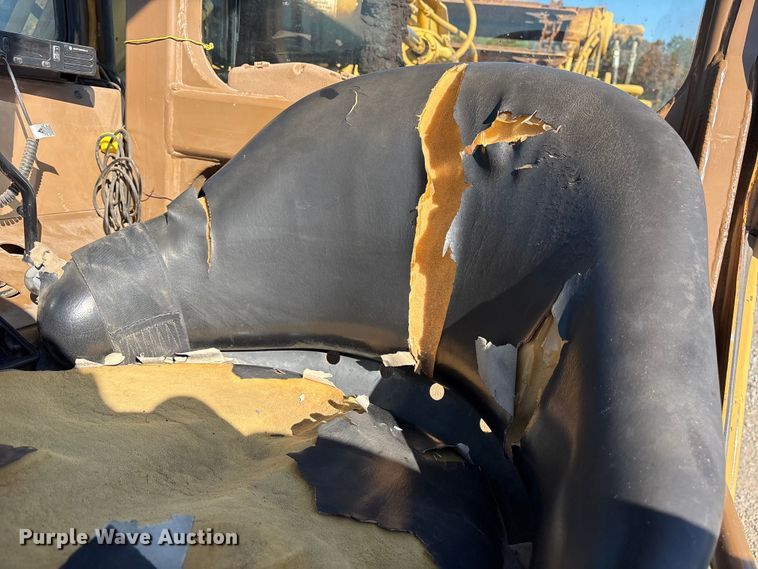 image for item ET7234 2007 Caterpillar 615C Series II elevating scraper