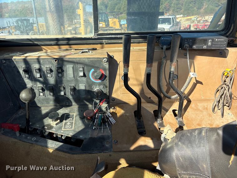 image for item ET7234 2007 Caterpillar 615C Series II elevating scraper