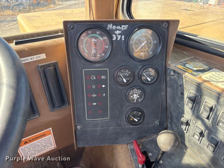 image for item ET7234 2007 Caterpillar 615C Series II elevating scraper