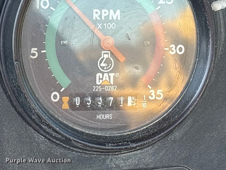 image for item ET7234 2007 Caterpillar 615C Series II elevating scraper