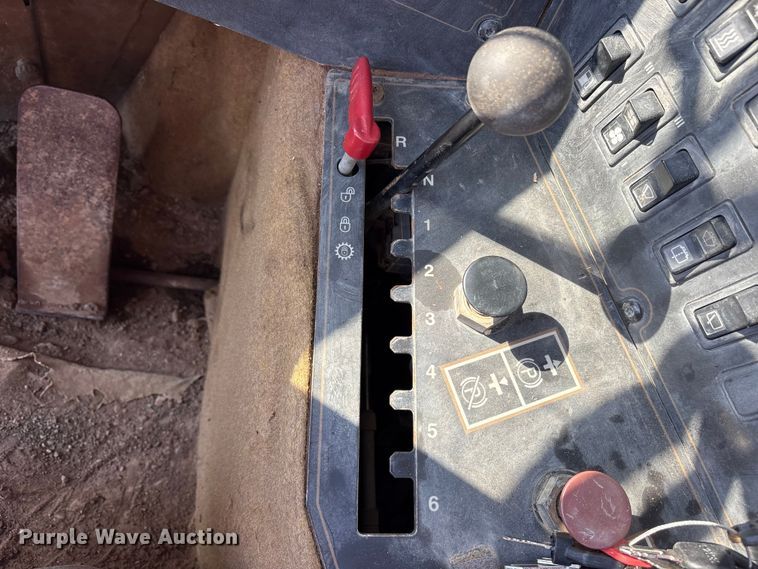 image for item ET7234 2007 Caterpillar 615C Series II elevating scraper