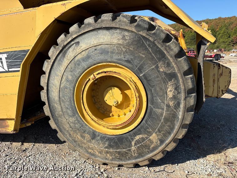 image for item ET7234 2007 Caterpillar 615C Series II elevating scraper