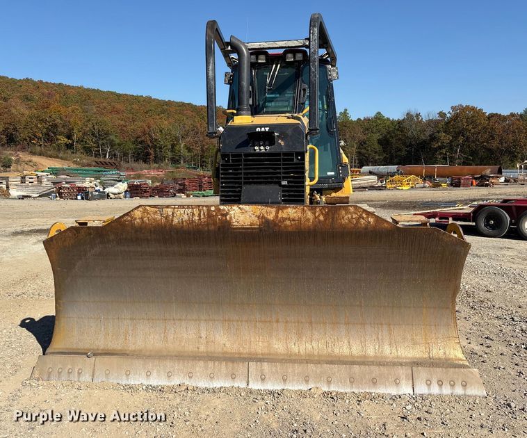 image for item ET7235 2018 Caterpillar D6K2 XL dozer