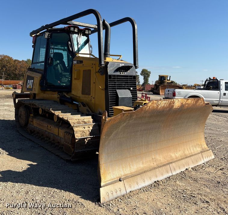 image for item ET7235 2018 Caterpillar D6K2 XL dozer