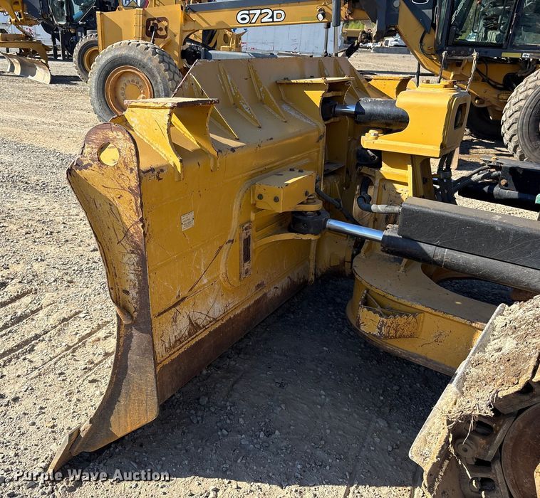 image for item ET7235 2018 Caterpillar D6K2 XL dozer